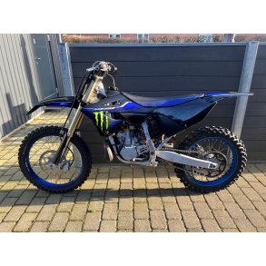 YAMAHA YZ250